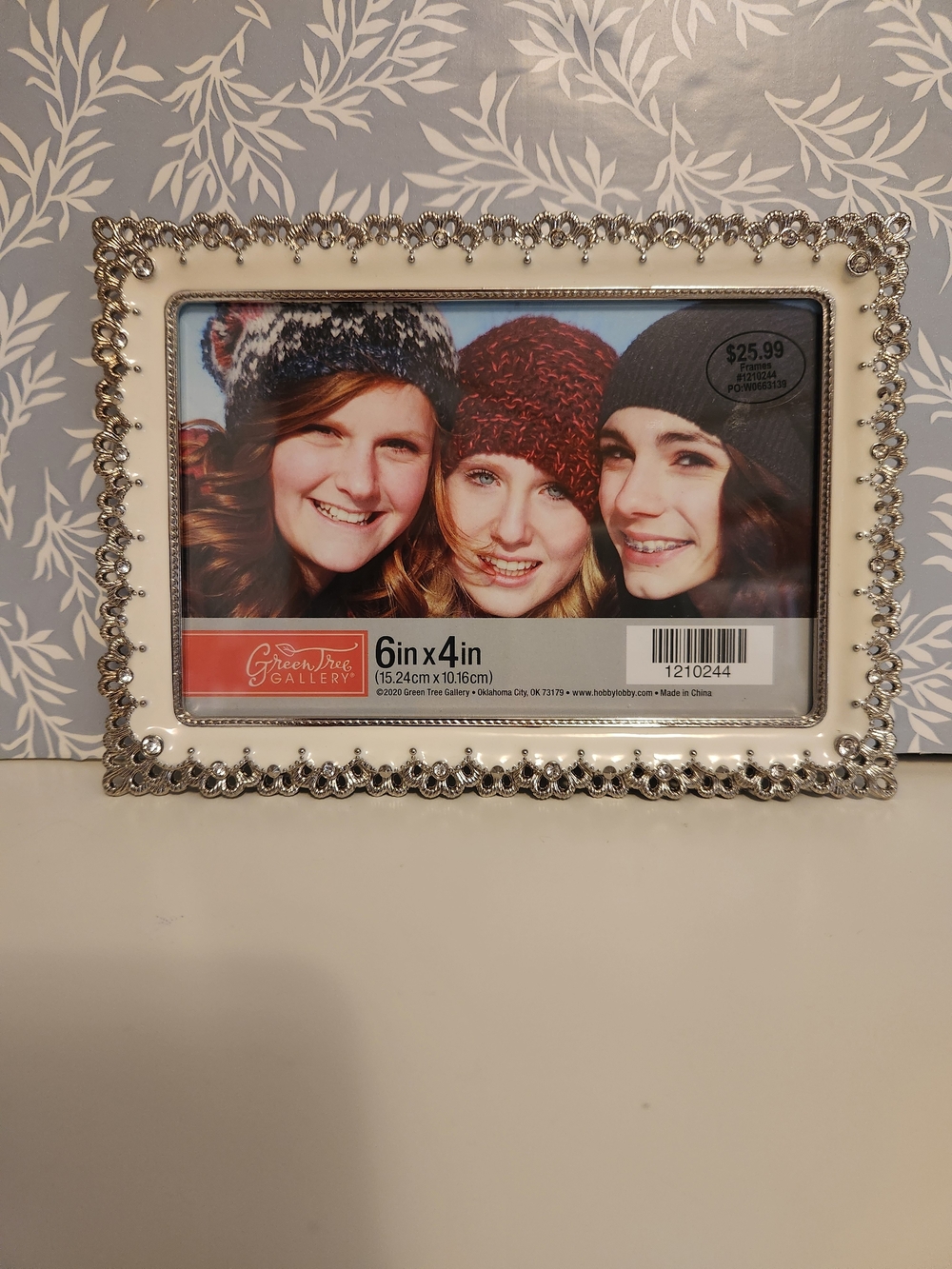 Ornate Silver and Cream 6x4 Decorative Photo Frame